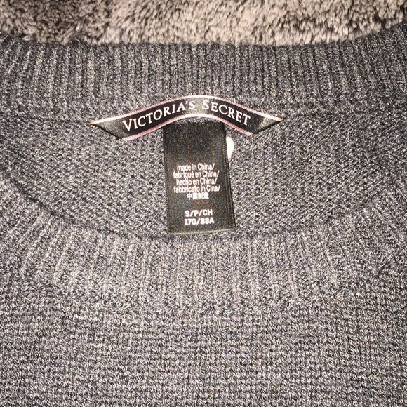 Victoria’s Secret BOMBSHELL Sweater NNT - Picture 6 of 8